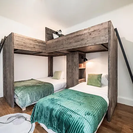 Brina - By Emerald * 샤모니