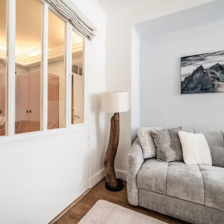 아파트 Brina - By Emerald *