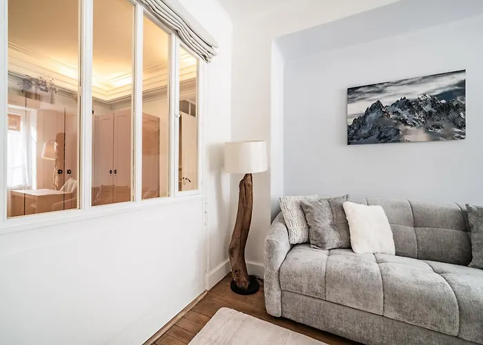 아파트 Brina - By Emerald *