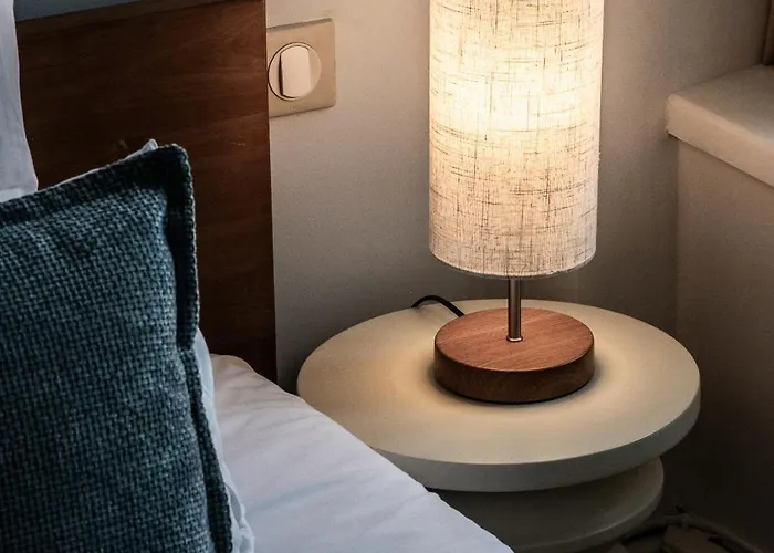 Brina - By Emerald 샤모니